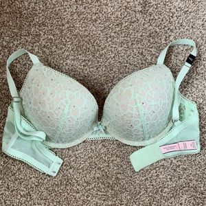 VICTORIA’S SECRET || push up bra
